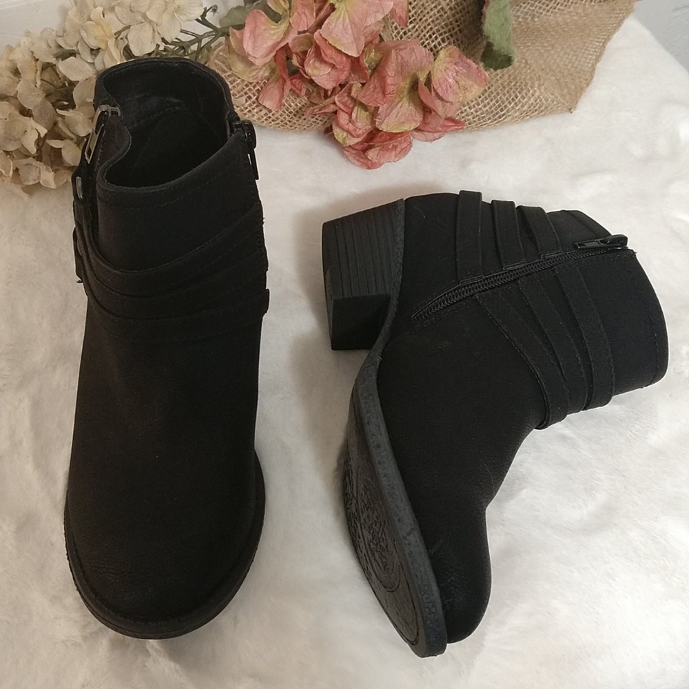 New Faux Leather Black Ankle Nicole Boots 7.5
